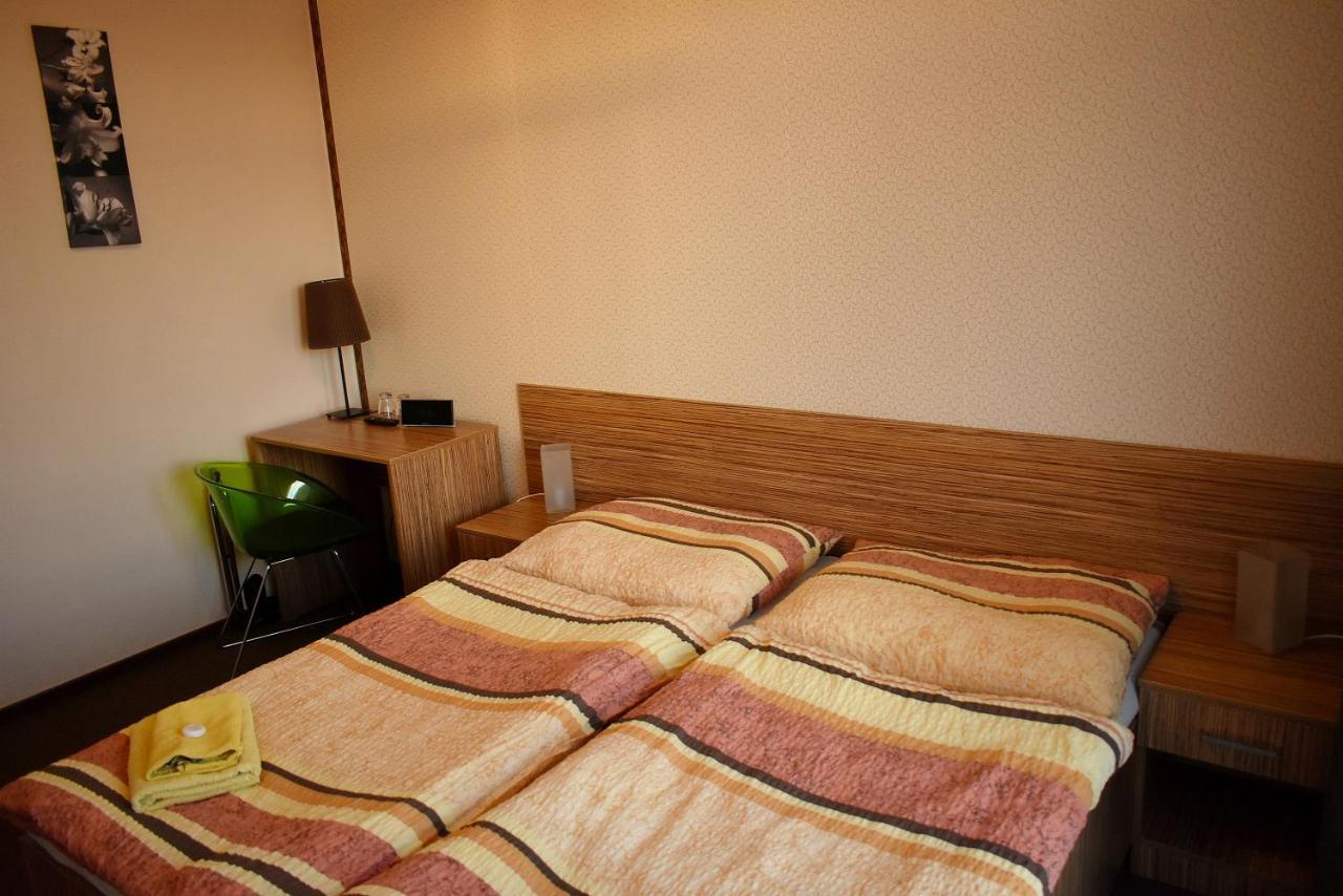 Hotel Vrchovina Podomi Bagian luar foto